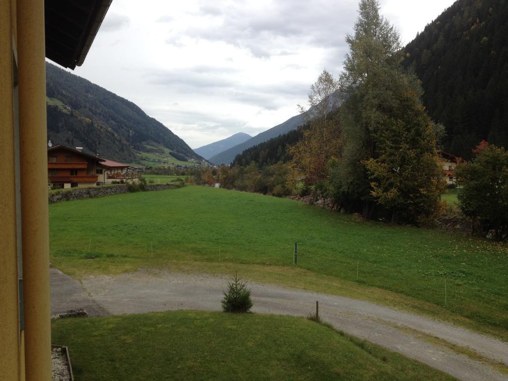 Zum Fuhrmann Apartamento Neustift im Stubaital Quarto foto